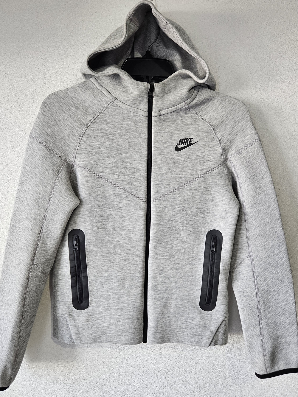 Nike Tech Kids' Gray Hooded Full-Zip Jacket with Black Trim Size Medium